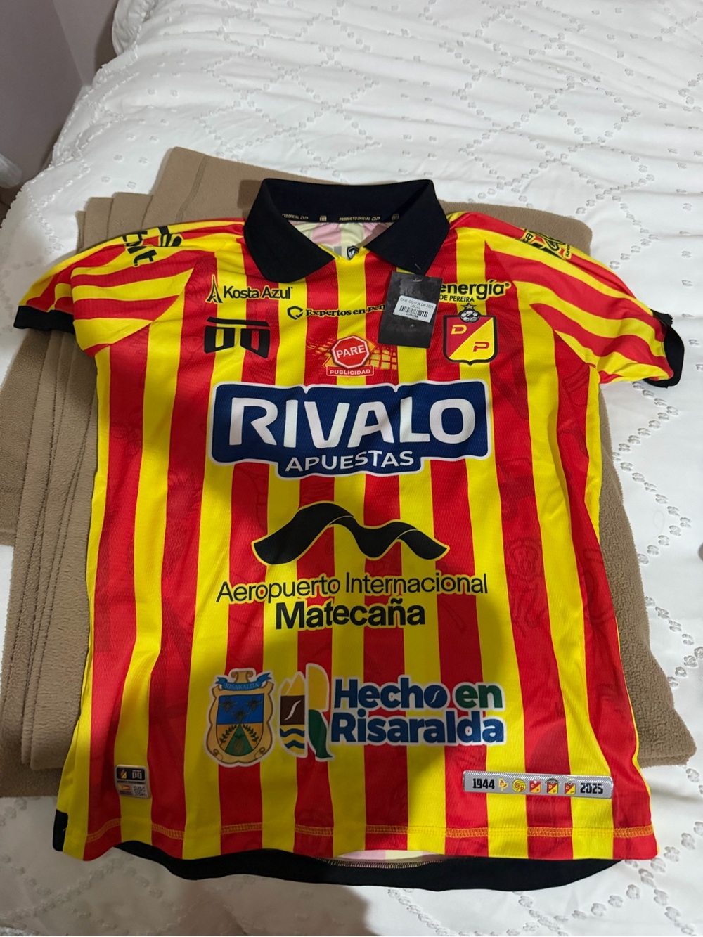 Adult Deportivo Pereira Red & Yellow Striped Soccer Jersey